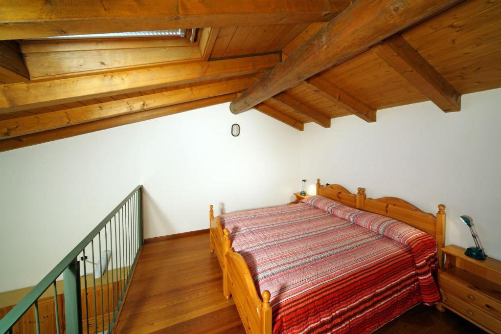 Agriturismo La Breda Guest House San Felice del Benaco Phòng bức ảnh