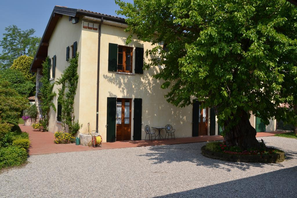 Agriturismo La Breda Guest House San Felice del Benaco Ngoại thất bức ảnh